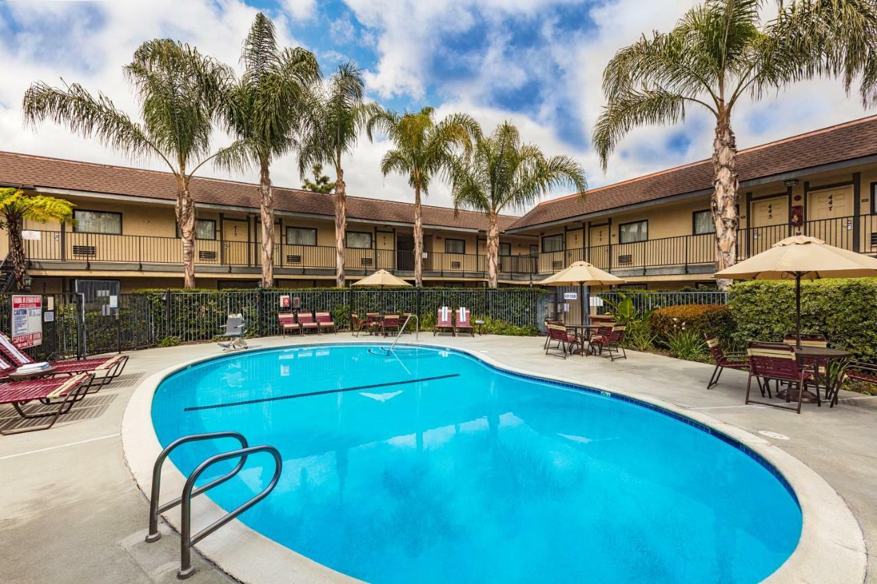 Lemon Heights Inn Tustin Exterior foto