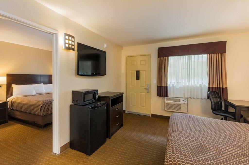 Lemon Heights Inn Tustin Exterior foto